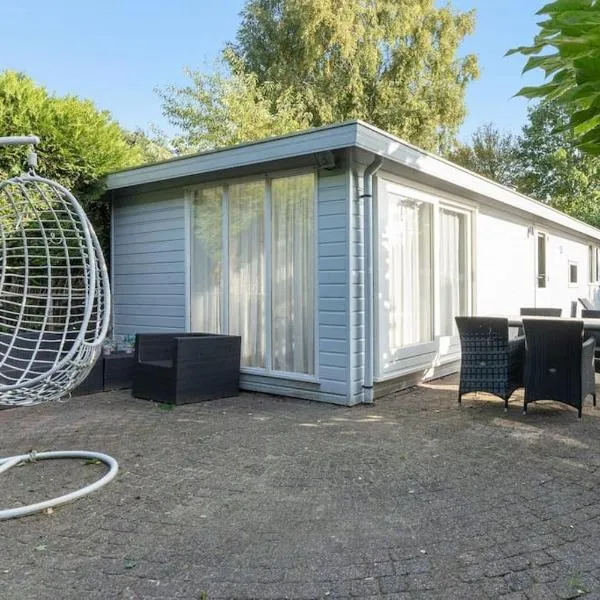 Moderne, gezellige chalet in rustige omgeving, khách sạn ở Baarle-Nassau