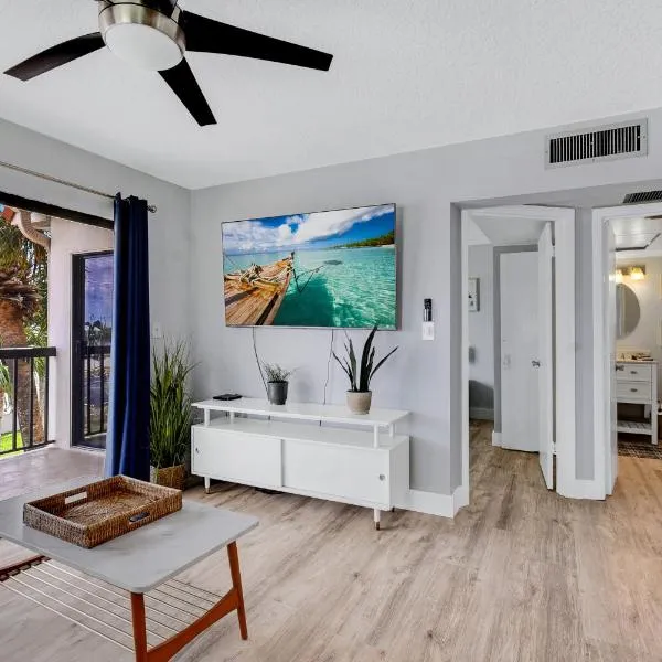 Great 1 bedroom 1 bath condo with heated pool, hotel in St. Augustine