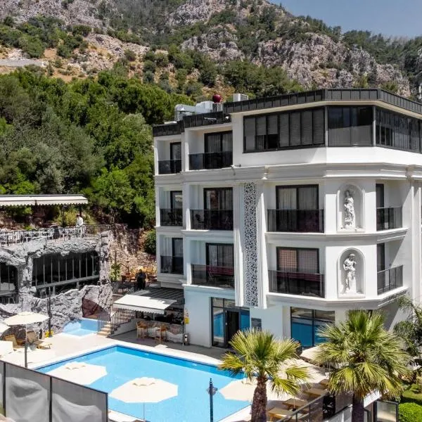AMOSSİA Elite Boutique Hotel, hotel v destinaci Turunc