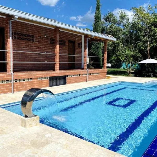 Finca con Piscina y Jacuzzi Privado, hotel v destinaci San Jerónimo