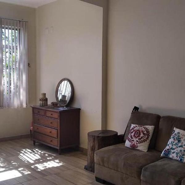 Quarto em casa com natureza em Santa Teresa