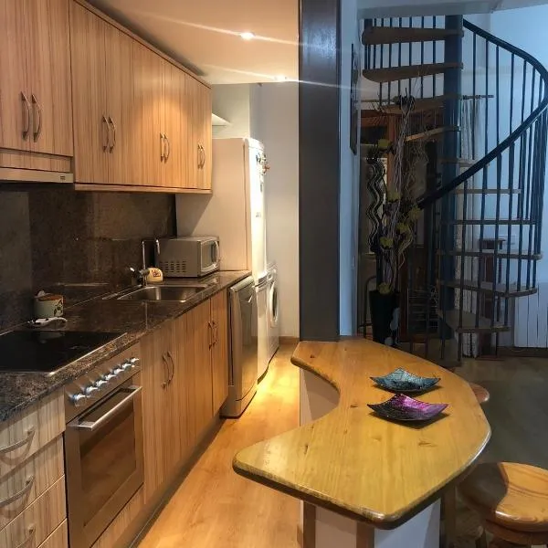 Apartamento Duplex en Rialp - ARS, hotel em Rialp
