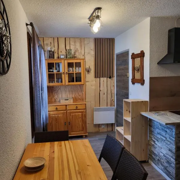 Le jas de l Ours - Chabanon, hotel v destinaci Selonnet