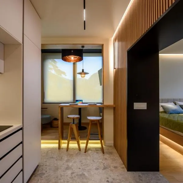 Modular Sea view Spa Studio, hotel in Kotor
