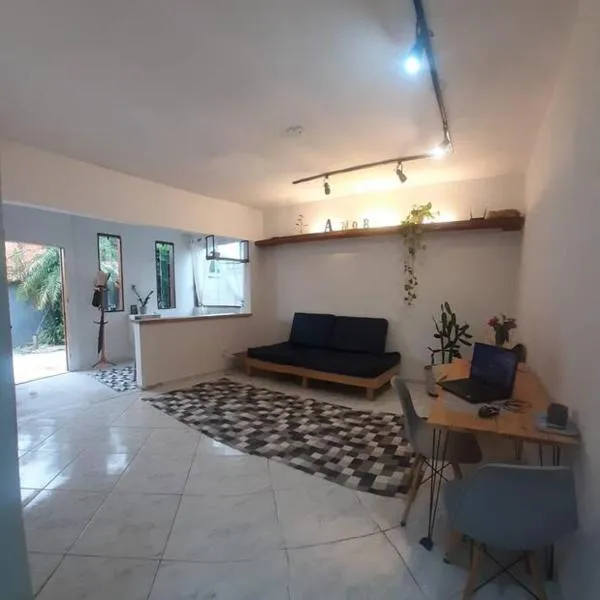 Casa espaçosa bem localizada em Maricá!, hotel v destinaci Maricá