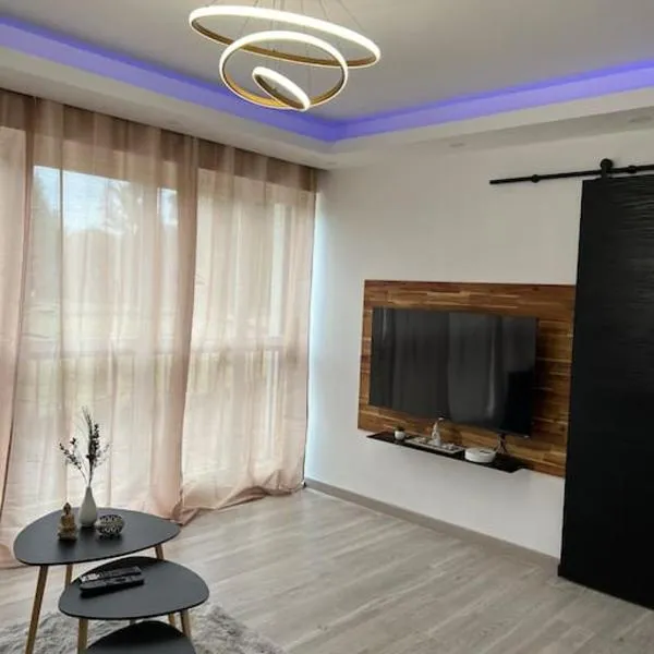 F2 à 12 mn de Paris avec Sauna - Parking privé – hotel w mieście Argenteuil