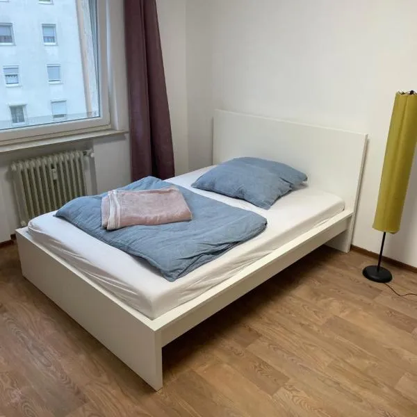 Helles Zimmer in Wohnung mit Balkon, hotel v destinaci Gelnhausen