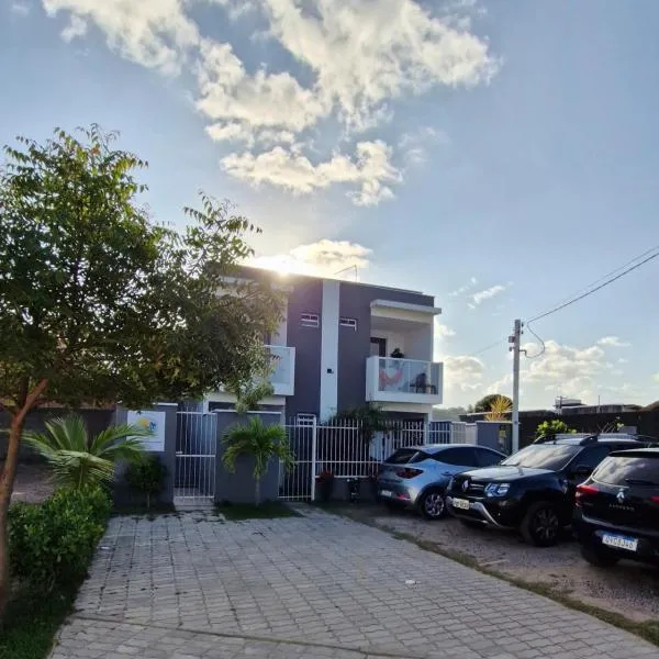 MSFlats Paripueira Praia Wifi Ar Cozinha e Varanda Nascente c Rede, hotel in Paripueira