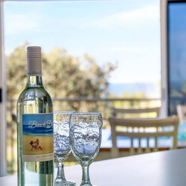 3Bed Ocean views with Pool, viešbutis mieste Buddina