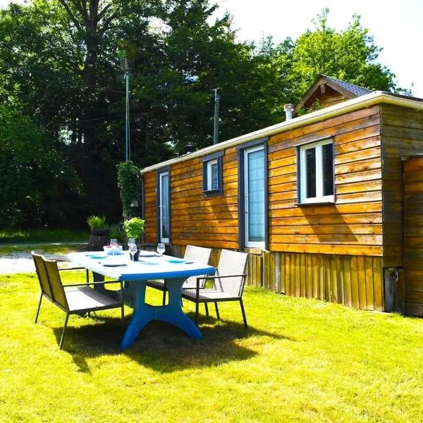 Le Mobil Home du Bois du Buc, viešbutis mieste Saint-Julien-de-la-Liègue