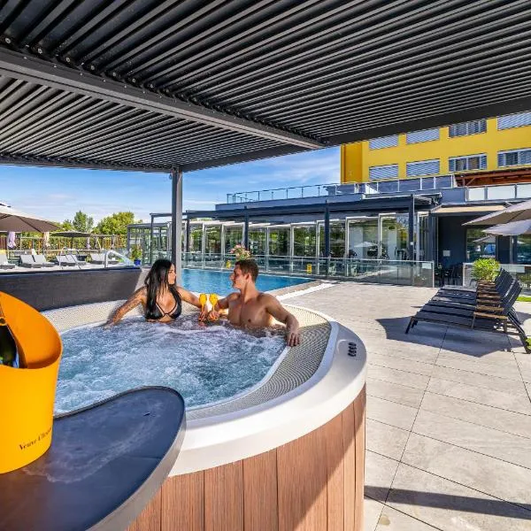 Hotel Aura Design & Garden Pool, hotel v Praze