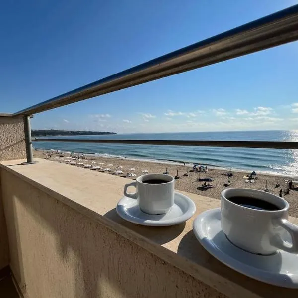 Panorama apartment with magnificent sea view, hotel a Obzor