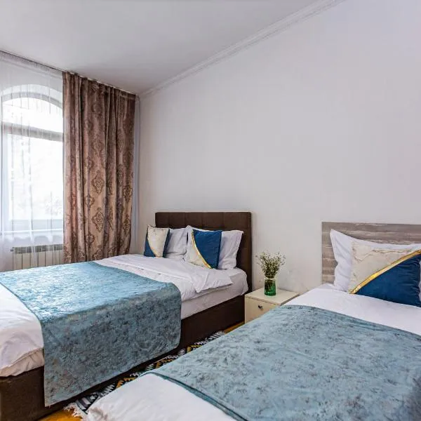 Five Villas Hotel, hotel in Almaty