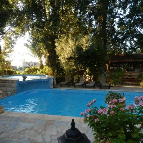 Room in Apartment - Kritos Apartments-one Bedroom, hotel v destinaci Argaka