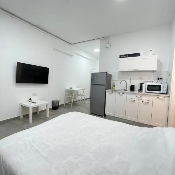Zan, hotel in Netanya
