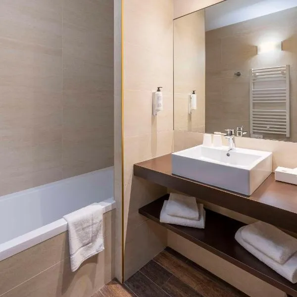 Best Western Terre de Provence, hotel v destinácii Le Cannet-des-Maures