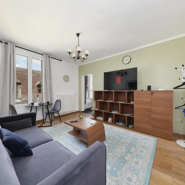 Charmant Appartement dans le centre ville, à 2 minutes du Palais, hotel v destinaci Compiègne