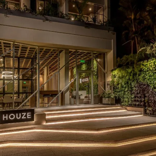 HOUZE - Stay & Residences by AVA, hotel v destinaci Asunción