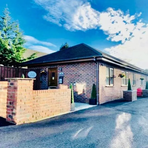 Willow Cottage with Hot tub, hotel v mestu Strensall