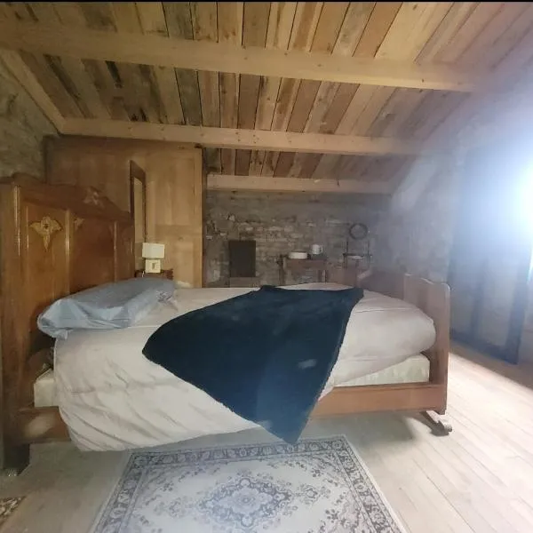 Nuit insolite, chambre au dessus d'une étable, hotel v destinaci La Chapelle-Thémer