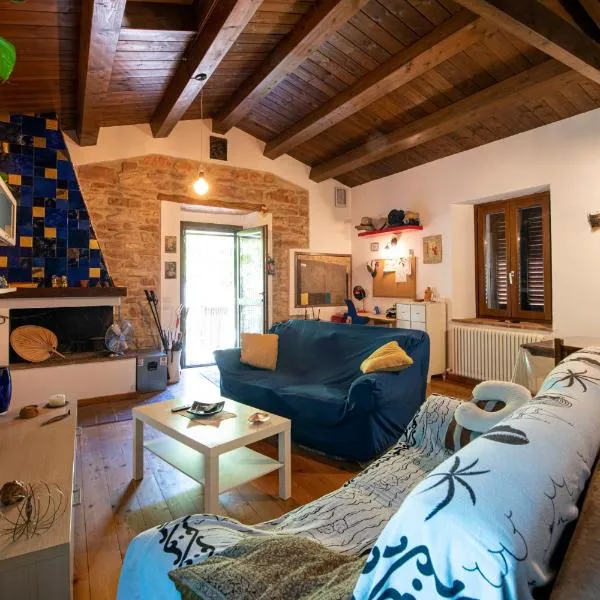 Chalet Battista Grotte di Frasassi, hotel en Fabriano