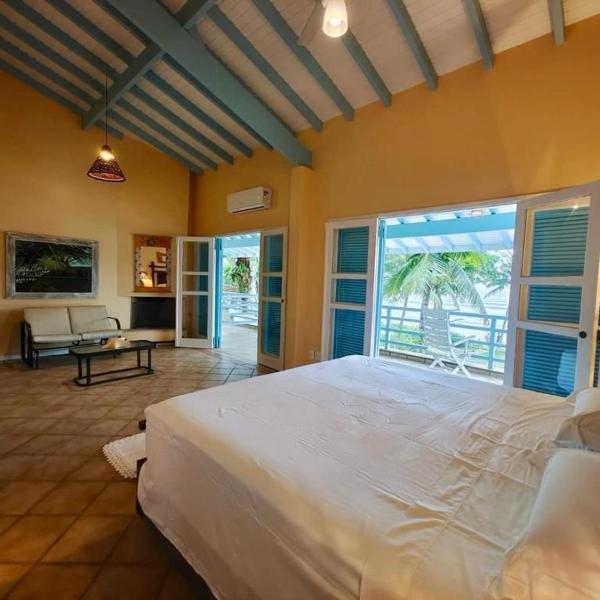 Casa Pé na Areia na Praia da Lagoinha em Ubatuba - Foto 2
