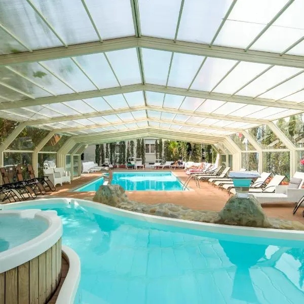 Hotel Manzoni Wellness&Spa、モンテカティーニ・テルメのホテル