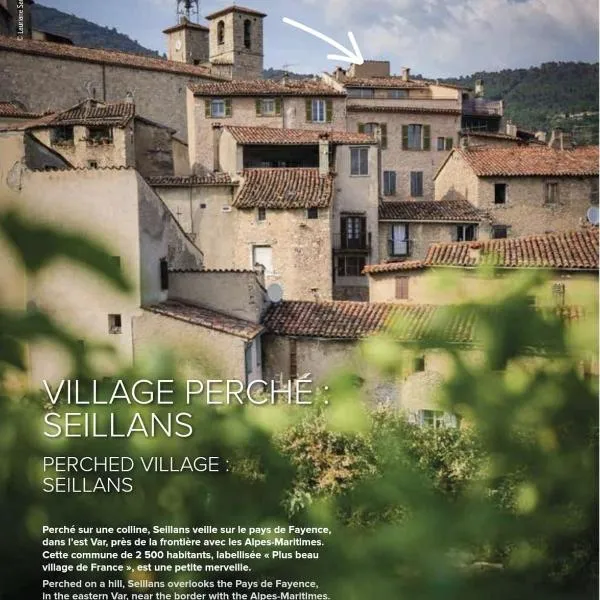 Au cœur de Seillans, charmant logement, grande terrasse et panorama, hotel en Seillans