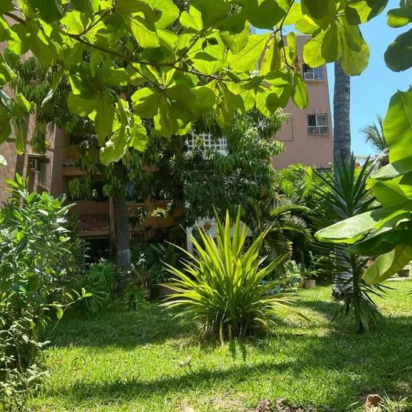 Cómodo Departamento 3 Recamaras, hotel in Ixtapa