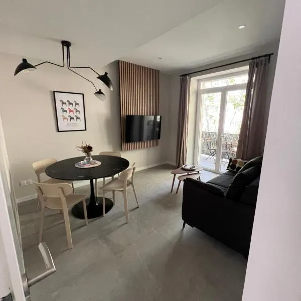 Très bel appartement mourillon T2, hotel v destinaci Toulon