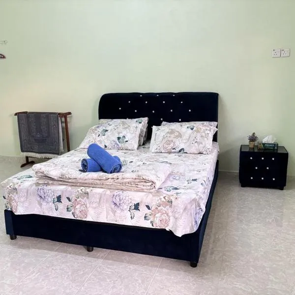 MamaDa Roomstay, hotel v destinaci Kampung Raja