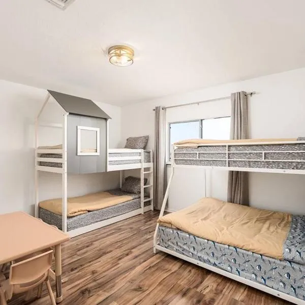 Spacious 4BR w Game Room - 15 min to Seaworld, hotel San Antonióban