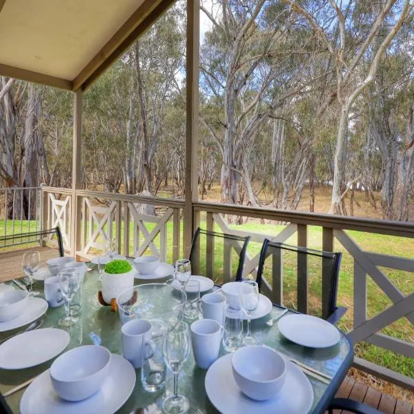 Deniliquin Riverside Caravan Park, hotel v destinaci Deniliquin