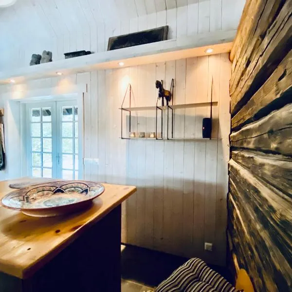 Cozy Holiday Cottage, hotel v destinaci Haapsu
