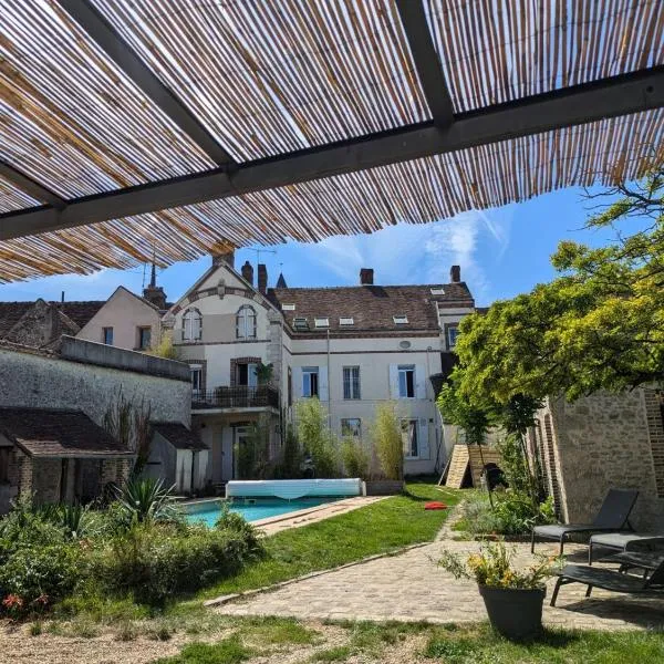 appartement poutrelle, hotel v destinaci Égreville