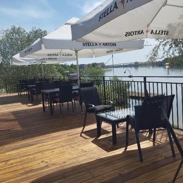 Posejdon Resort, hotel a Sremska Mitrovica