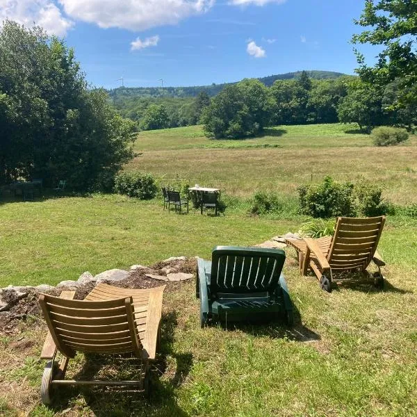 Maison NATURALY, hotel i Laprade