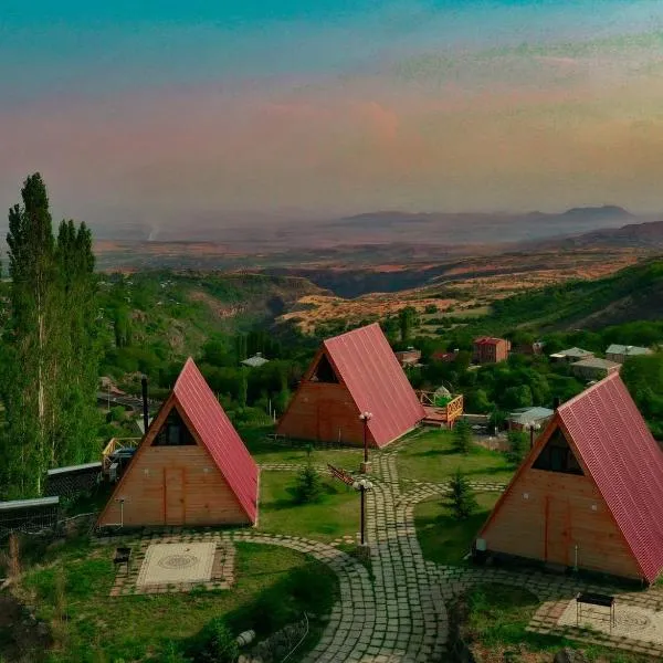 IN CLOUDS resort, hotel v destinaci Antarut
