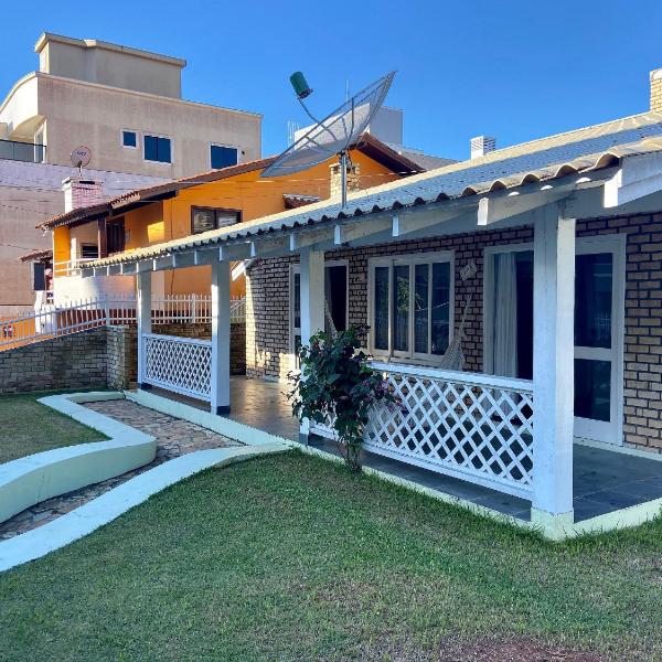 002B - Casa para até 10 pessoas perto do mar
