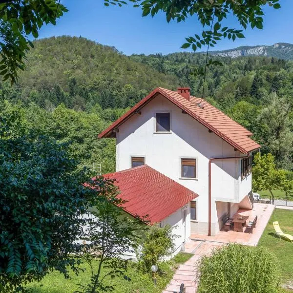 Lovely Home In Brod Na Kupi With Kitchen, hotel v destinaci Brod na Kupi