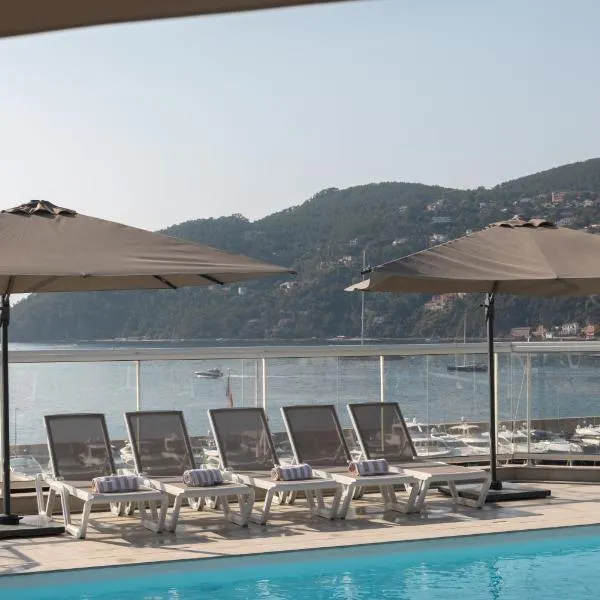 Riviera Beach Hotel, hotel em Mandelieu-la-Napoule