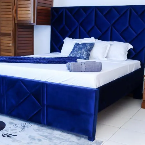 SMZ BEACHFRONT Apartment, hotel in Mombasa
