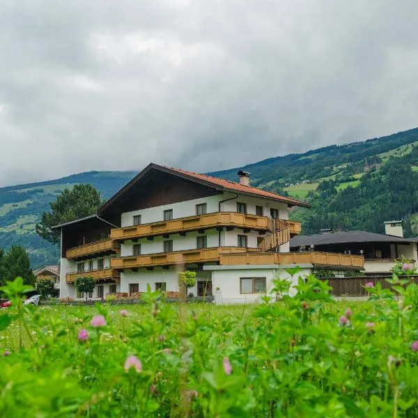 Zell Views Apartments, hotel in Zell am Ziller