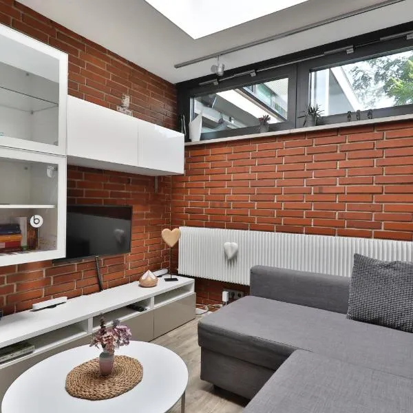Ferienwohnung nahe A8 Augsburg München Ulm, Hotel in Gersthofen