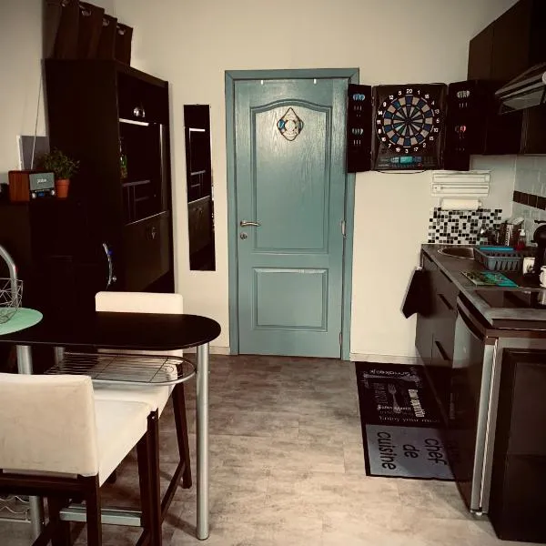 Esteban studio, hotel in Mignault