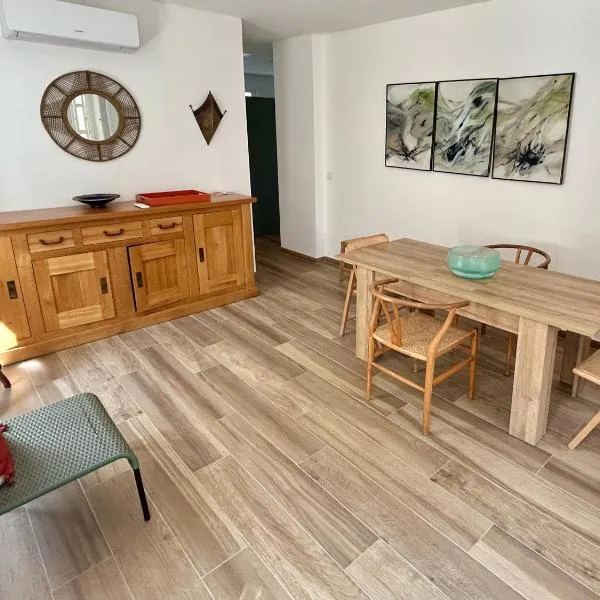Villa les Lys 2, hotel in La Seyne-sur-Mer