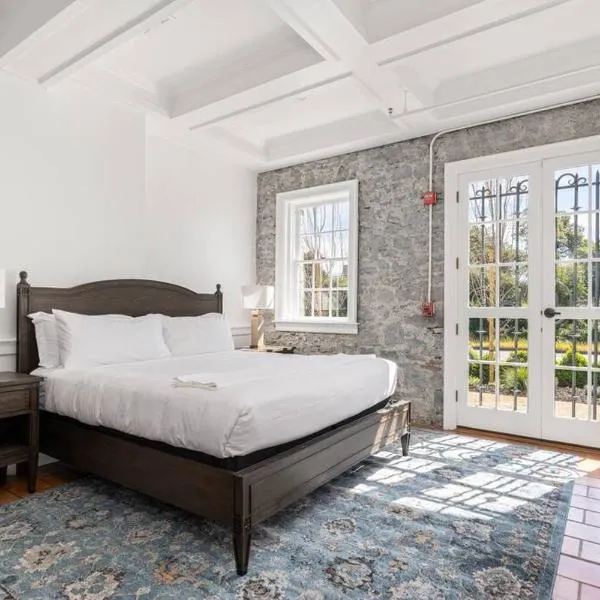 Stonehouse Inn, Santa Rosa - Private King Suite # 3, ξενοδοχείο σε Santa Rosa