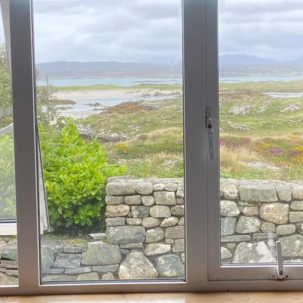 Mannin Beach View House, hotel in Ballyconneely