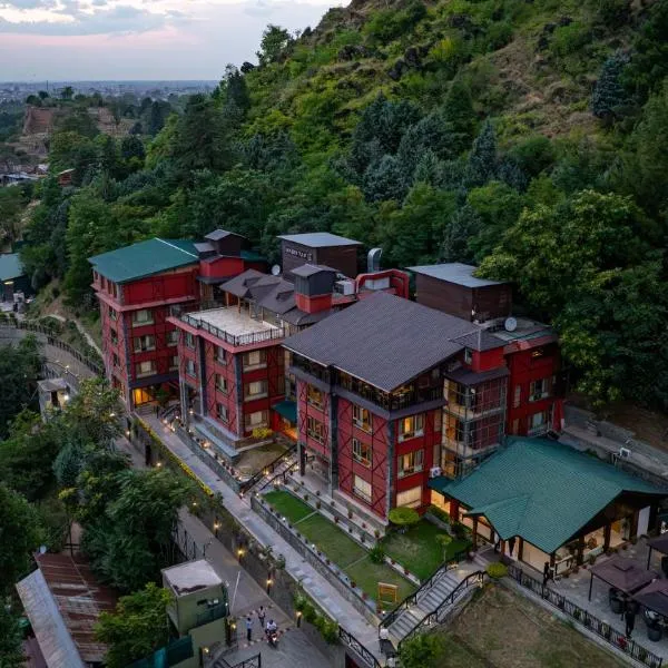 Golden Tulip Srinagar, hotel v destinaci Šrínagar