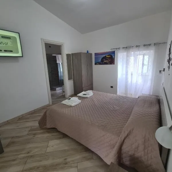Royal Suite su via principale per Tropea, Hotel in Tropea